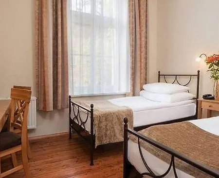 Hotel Sedan - Destigo Sopot