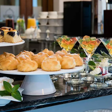 Sedan - Destigo Hotel