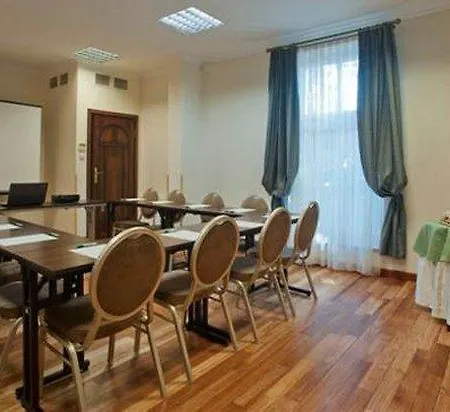 Hotel Sedan - Destigo Sopot