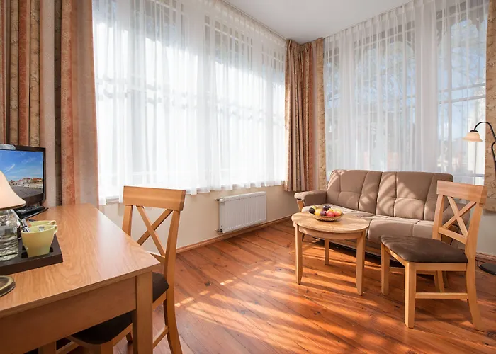 Hotel Sedan - Destigo Sopot