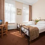 Отель Sedan - Destigo