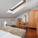 Отель Sedan - Destigo Сопот