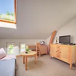 Sedan - Destigo Отель