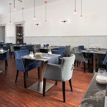 Hotell Sedan - Destigo