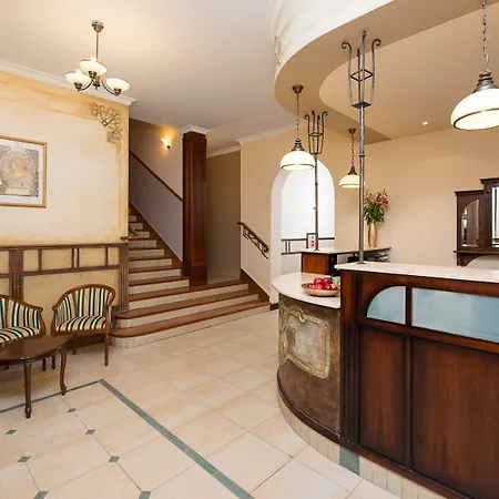 Sedan - Destigo Hotel 2*