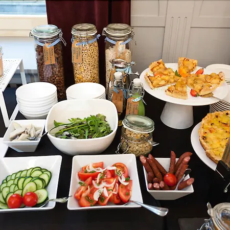 Hotel Sedan - Destigo Sopot