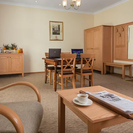 Sedan - Destigo 2* Sopot