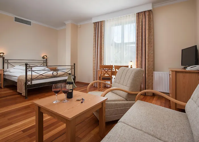 Hotell Sedan - Destigo 2*